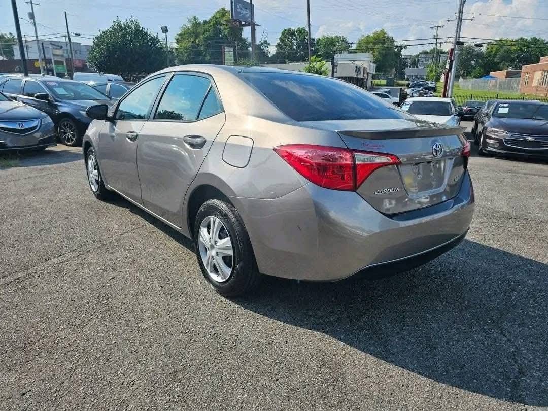 
								2015 Toyota COROLLA full									