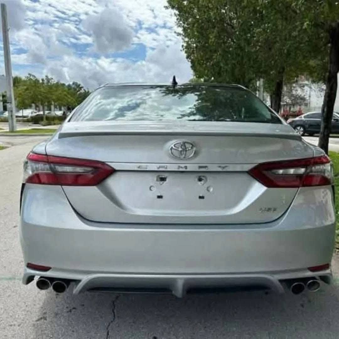 
								2022 Toyota Camry XSE full									