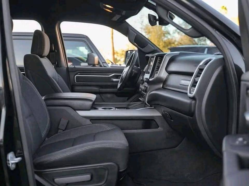 
								2019 Ram Big Horn 4×4 full									