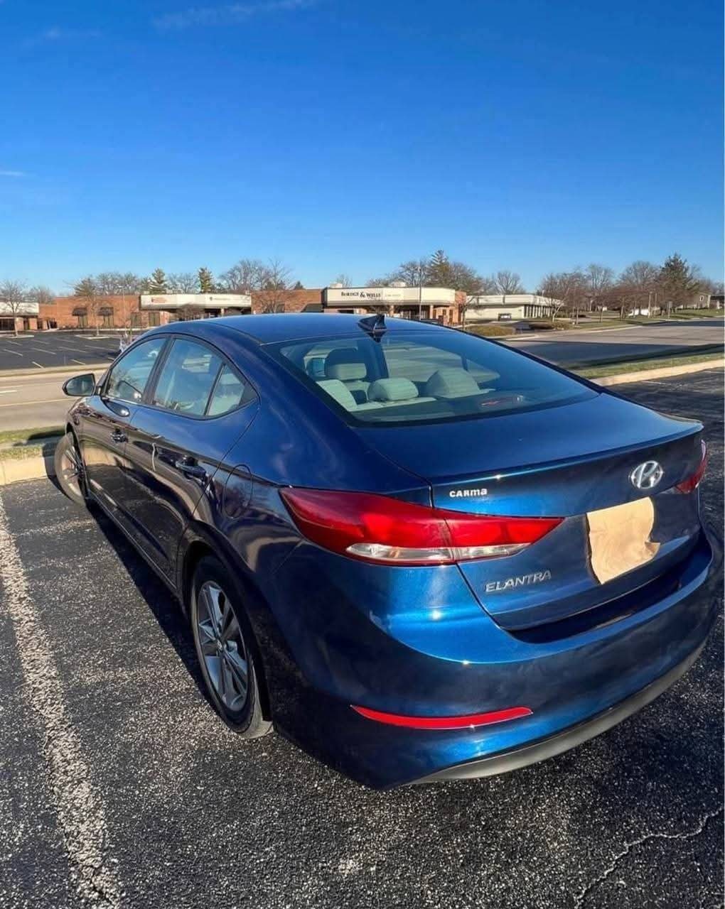 
								2017 Hyundai Elantra full									