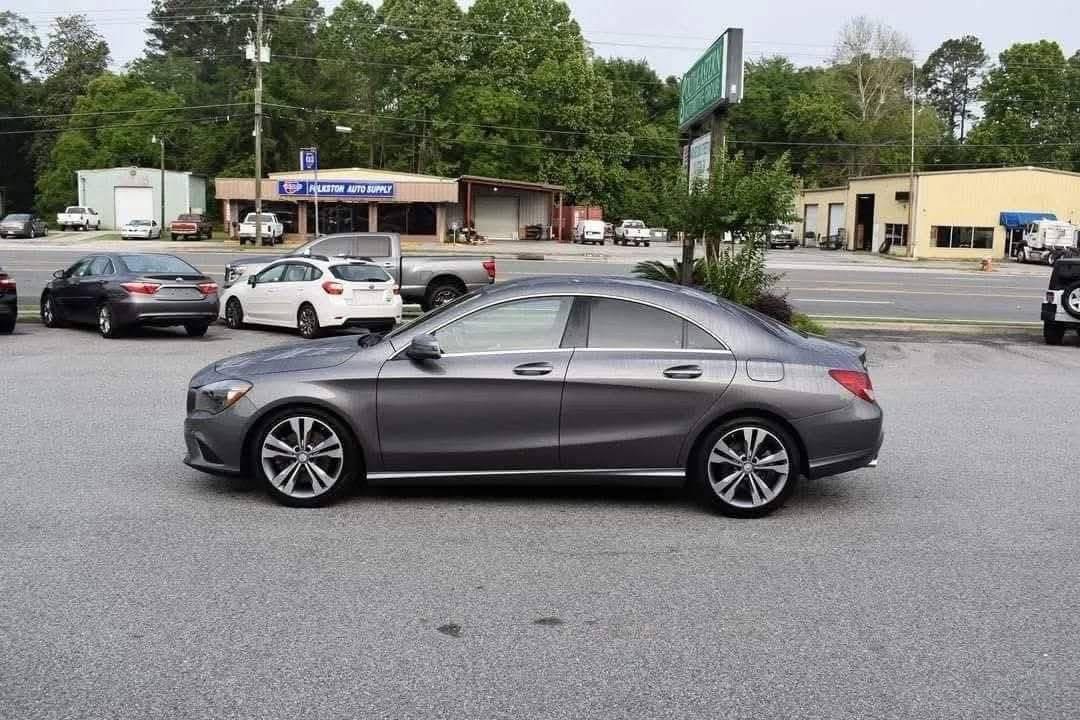 
								2016 Mercedes Benz full									