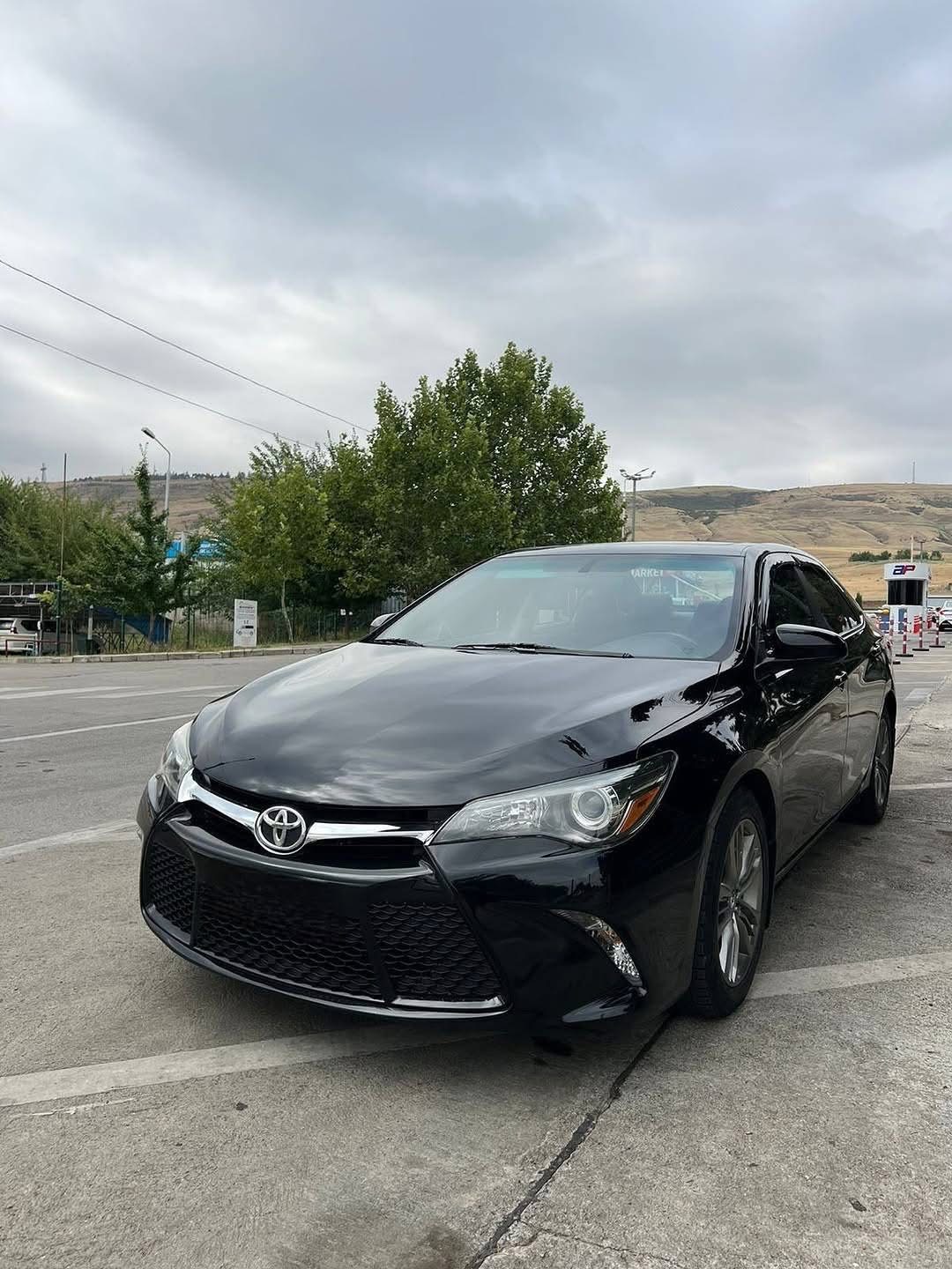
								2015 TOYOTA CAMRY full									