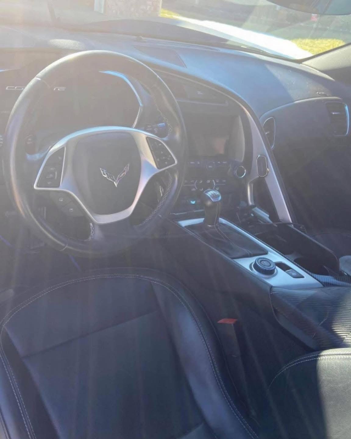 
								2015 Chevrolet Corvette full									