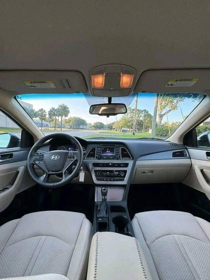 
								2017 Hyundai sonata full									