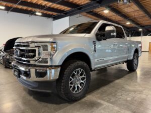 2022 FORD F-350 LARIAT ULTIMATE