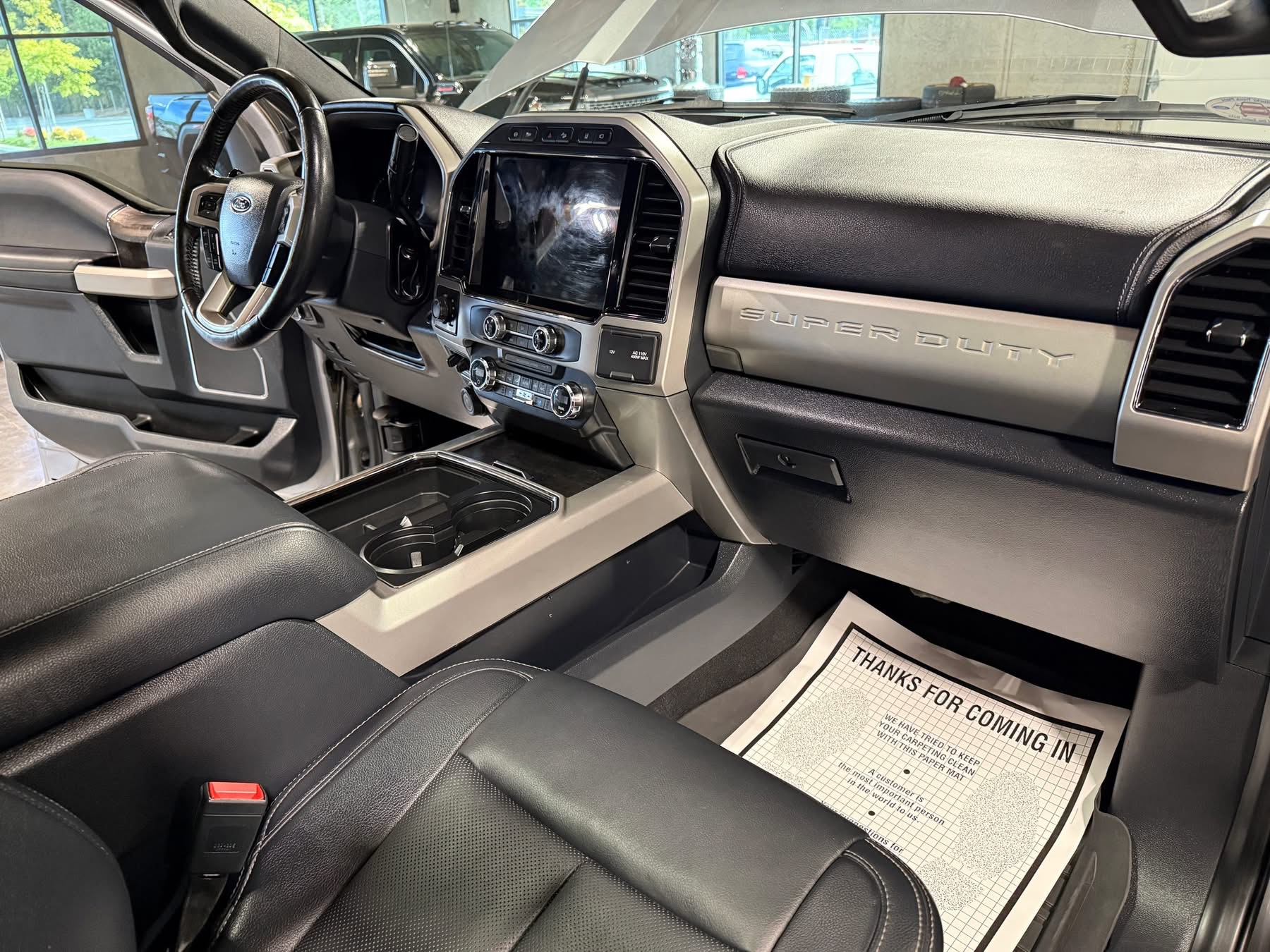 
								2022 FORD F-350 LARIAT ULTIMATE full									