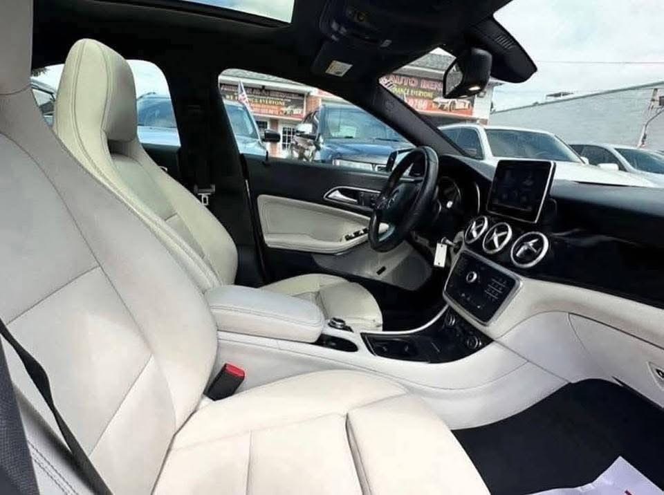 
								2016 Mercedes Benz CLA250 full									