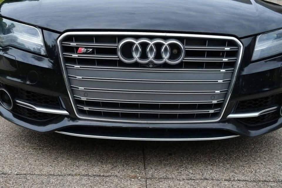 
								2013 Audi S7 Prestige full									
