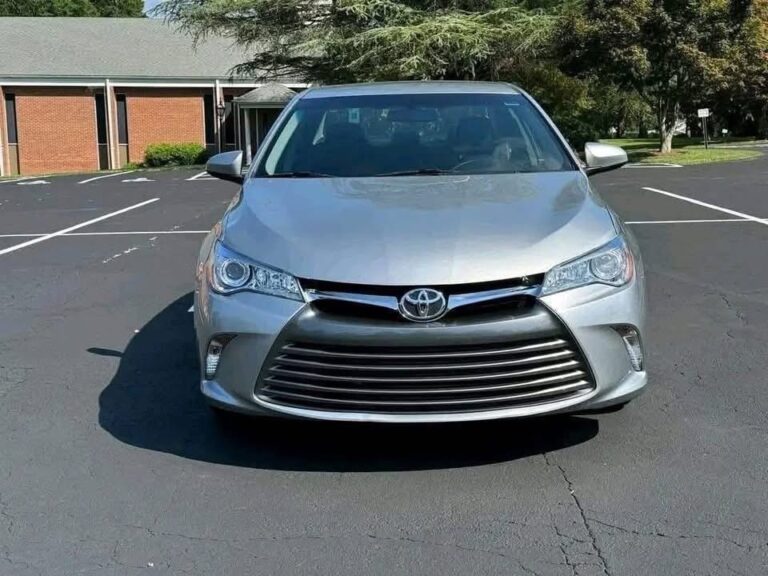 2017 TOYOTA CAMRY XSE,