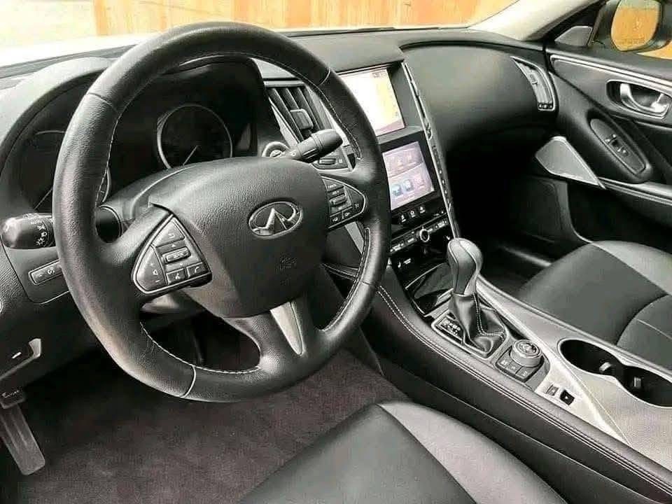 
								2023 INFINITI Q50 full									