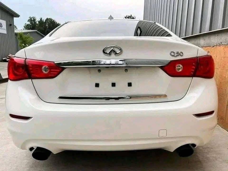 
								2023 INFINITI Q50 full									