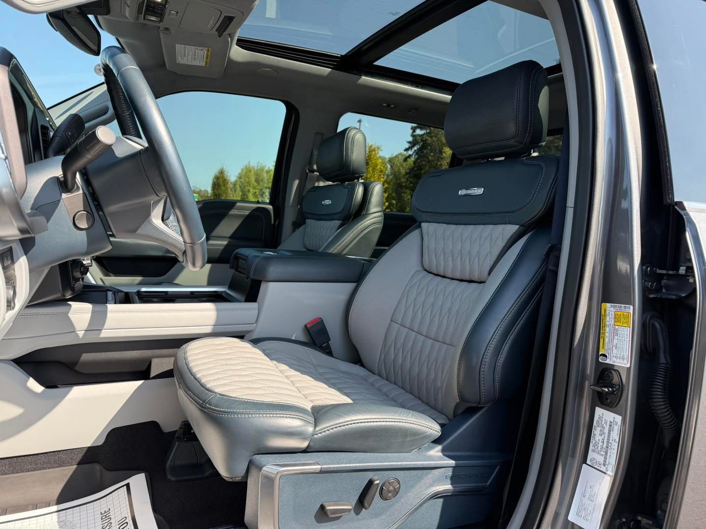 
								2023 F-350 limited full									