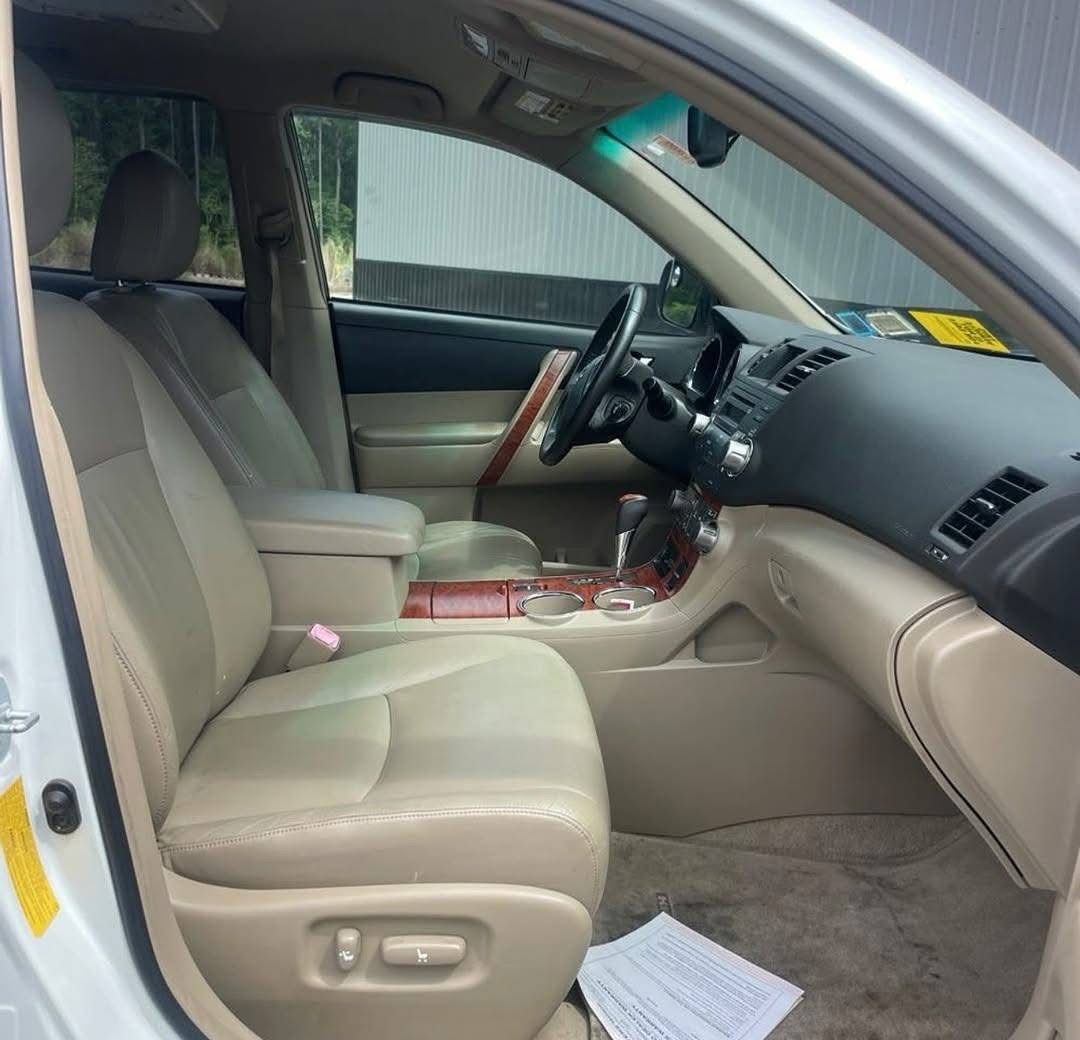 
								2008 Toyota Highlander LIMITED full									