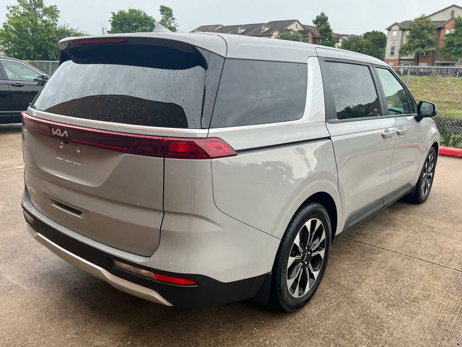 
								2024 Kia Carnival full									