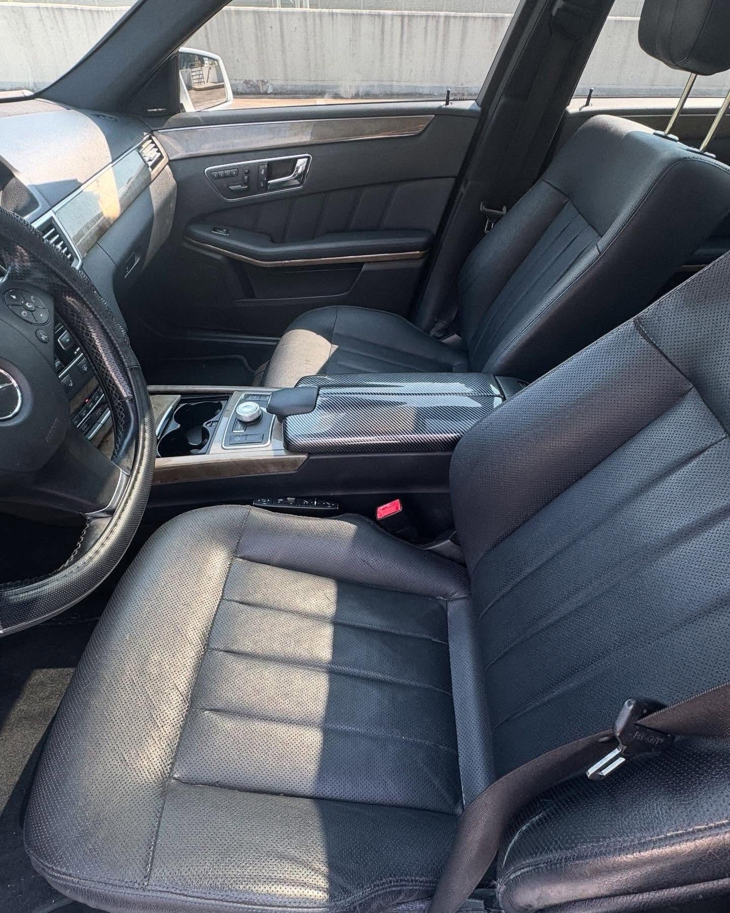 
								2011 Mercedes-Benz E63 full									