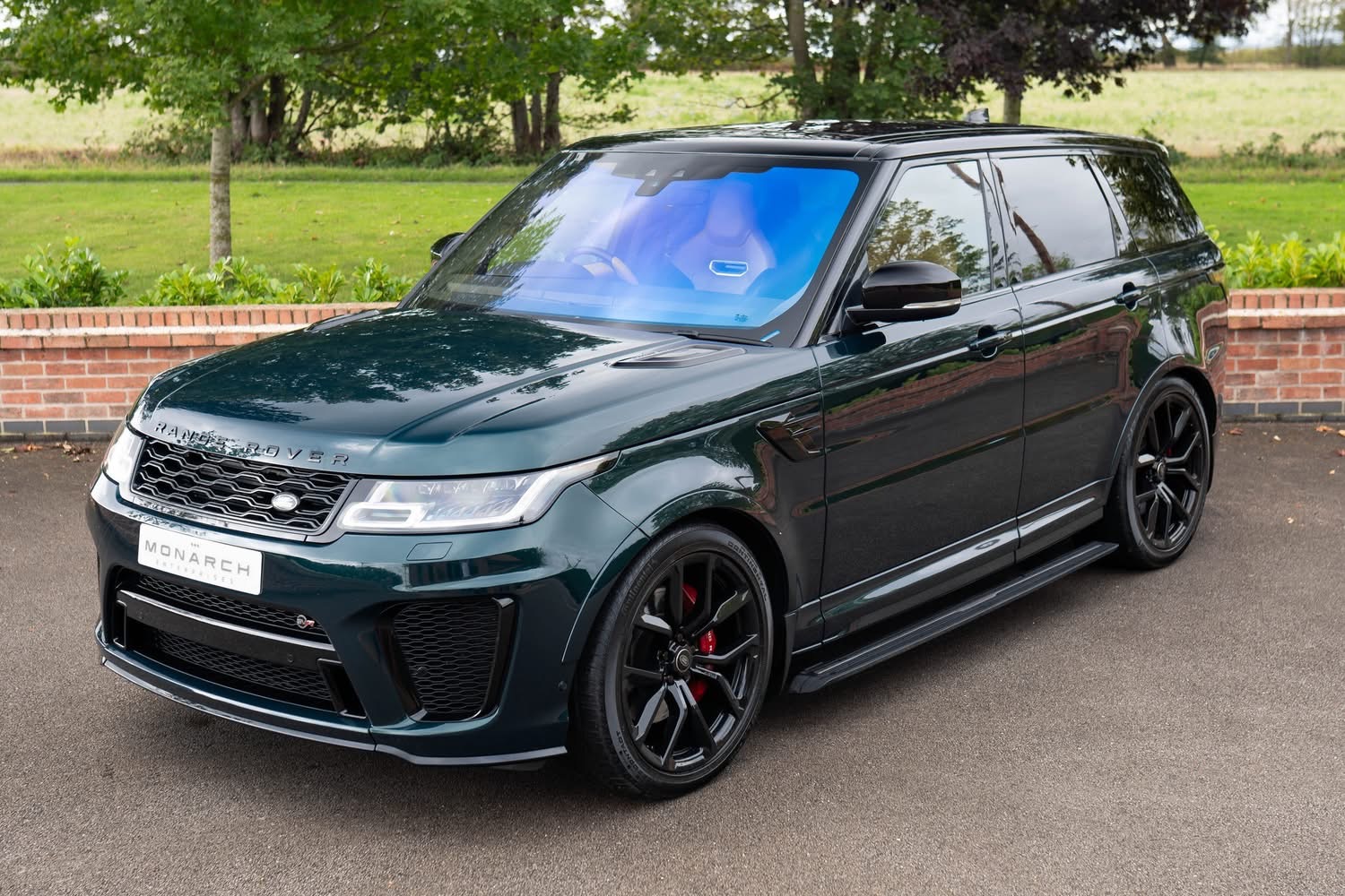 
								2020 Range Rover Sport SVR full									