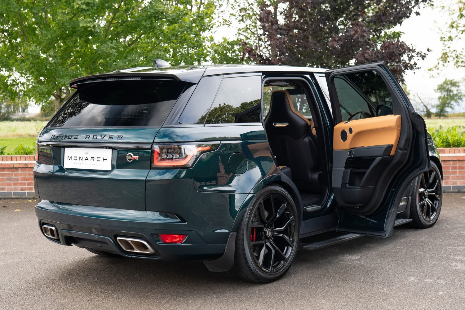 
								2020 Range Rover Sport SVR full									