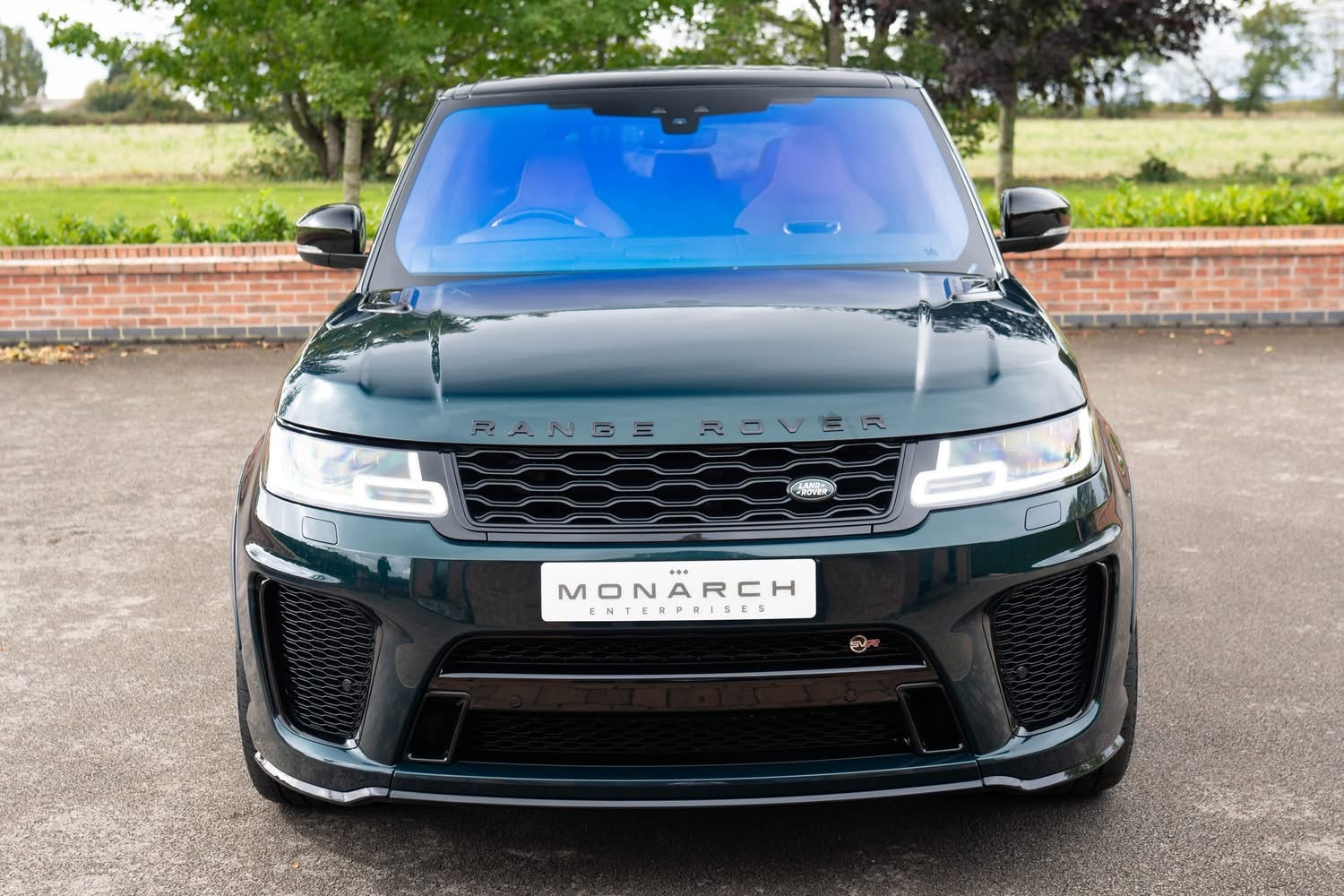
								2020 Range Rover Sport SVR full									