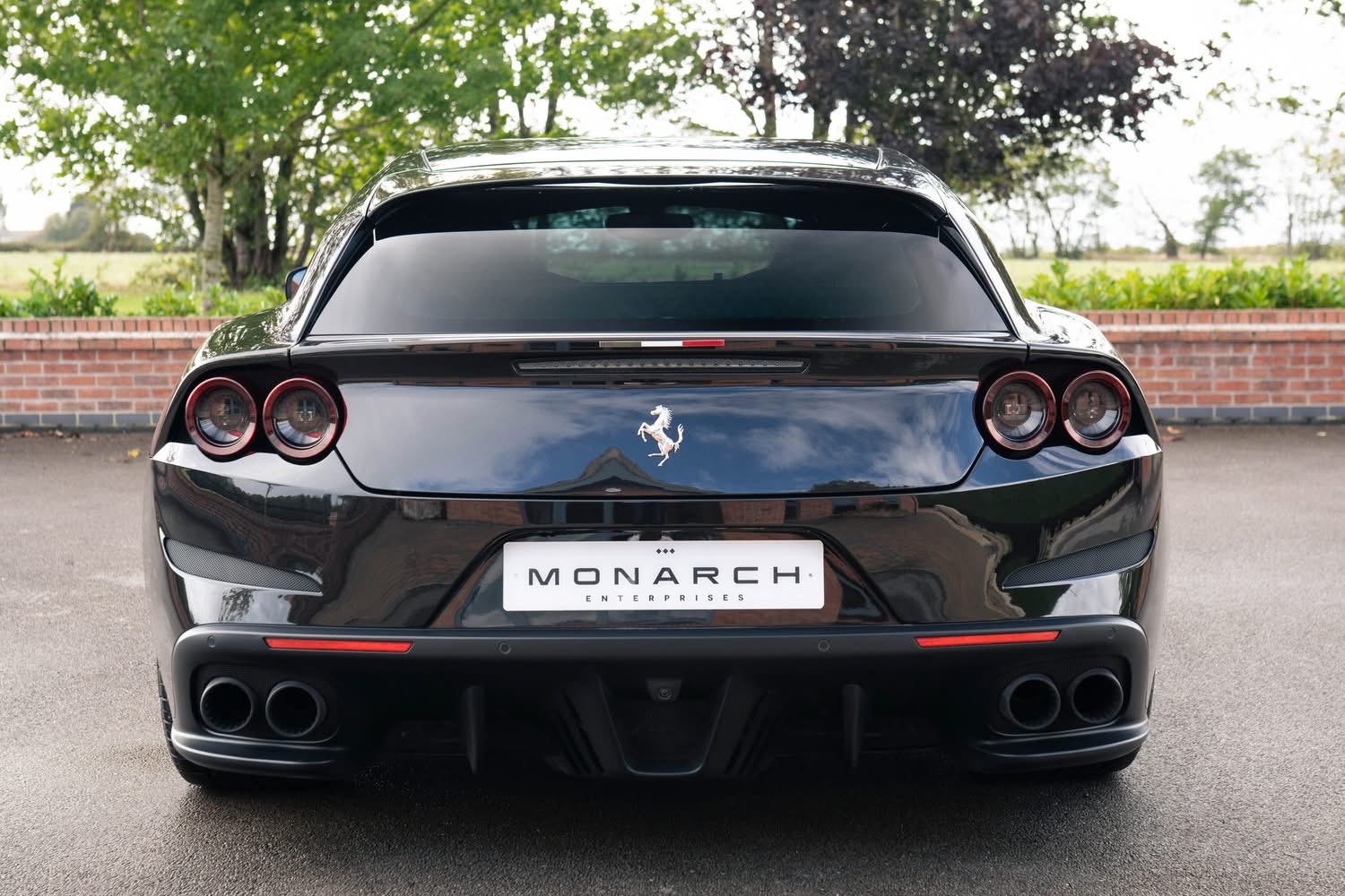 
								2018/68 Ferrari GTC4 Lusso T full									