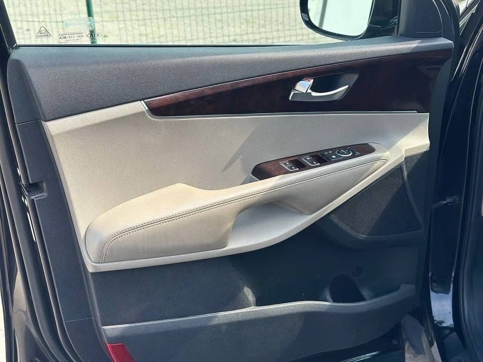 
								2015 Kia Sorento full									