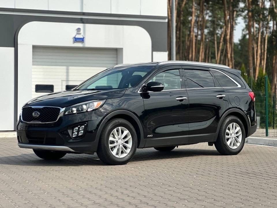
								2015 Kia Sorento full									
