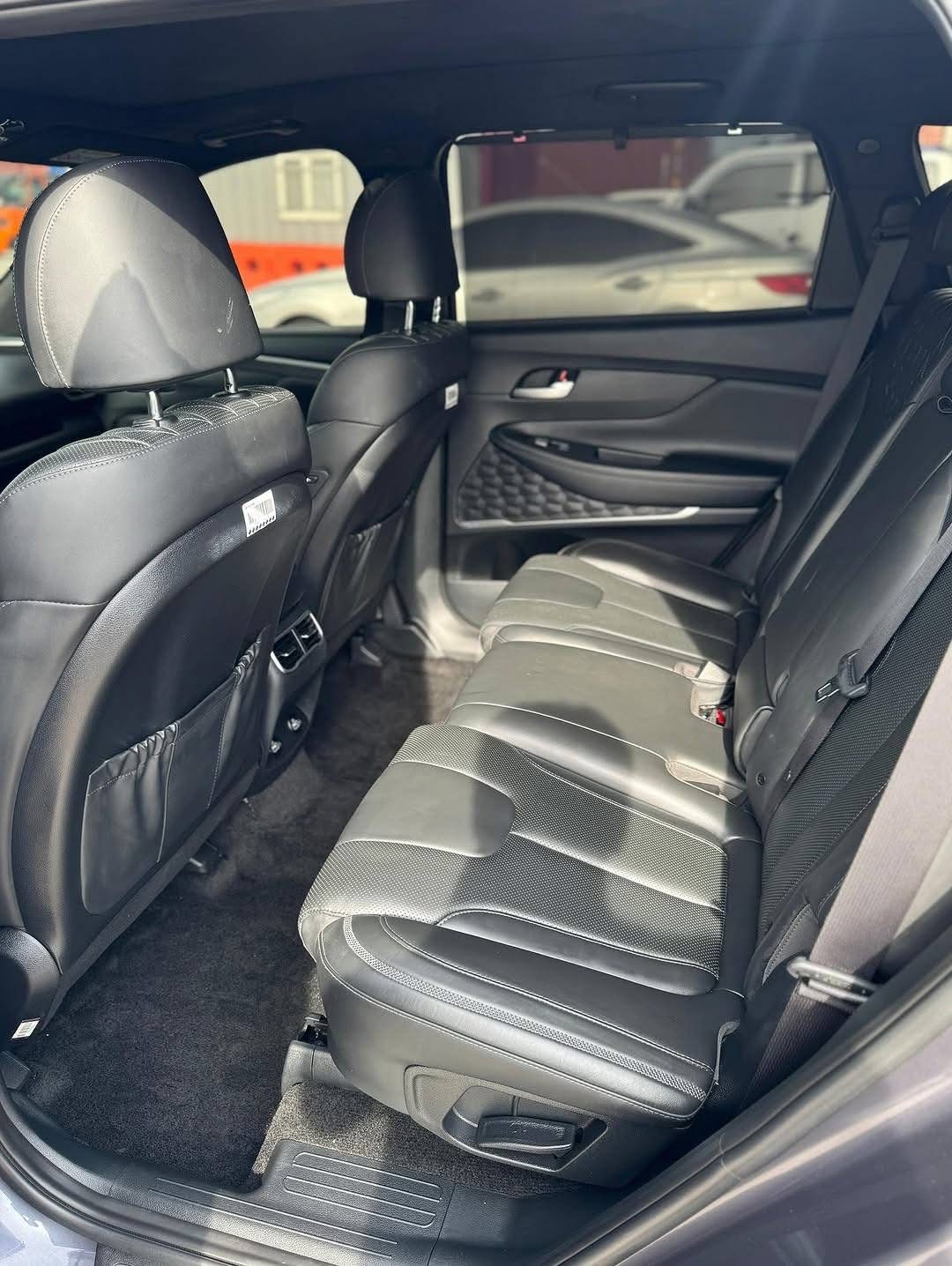 
								2021 Hyundai Santa Fe full									