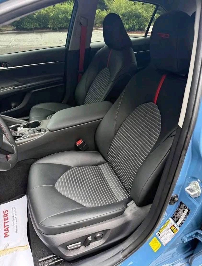 
								2022 Camry TRD V6 full									