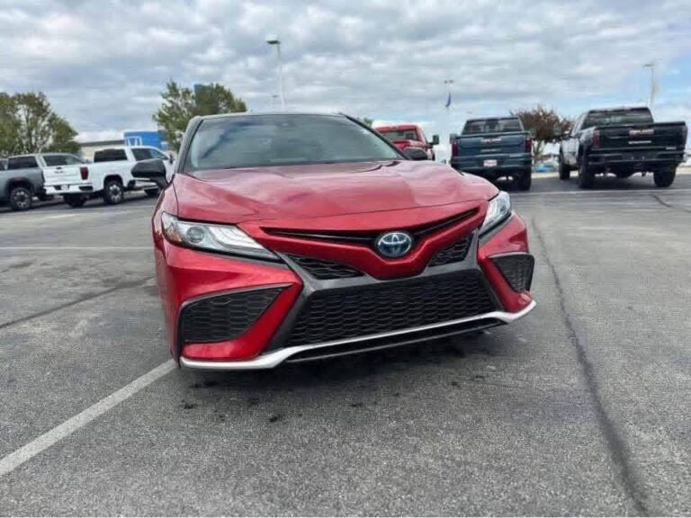 2021 Toyota Camry Hybrid XSE