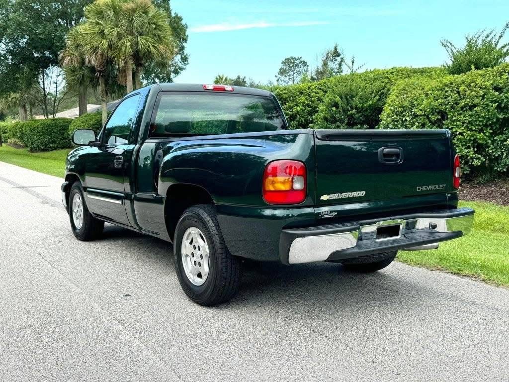 
								2003 Chevrolet Silverado 1500 full									