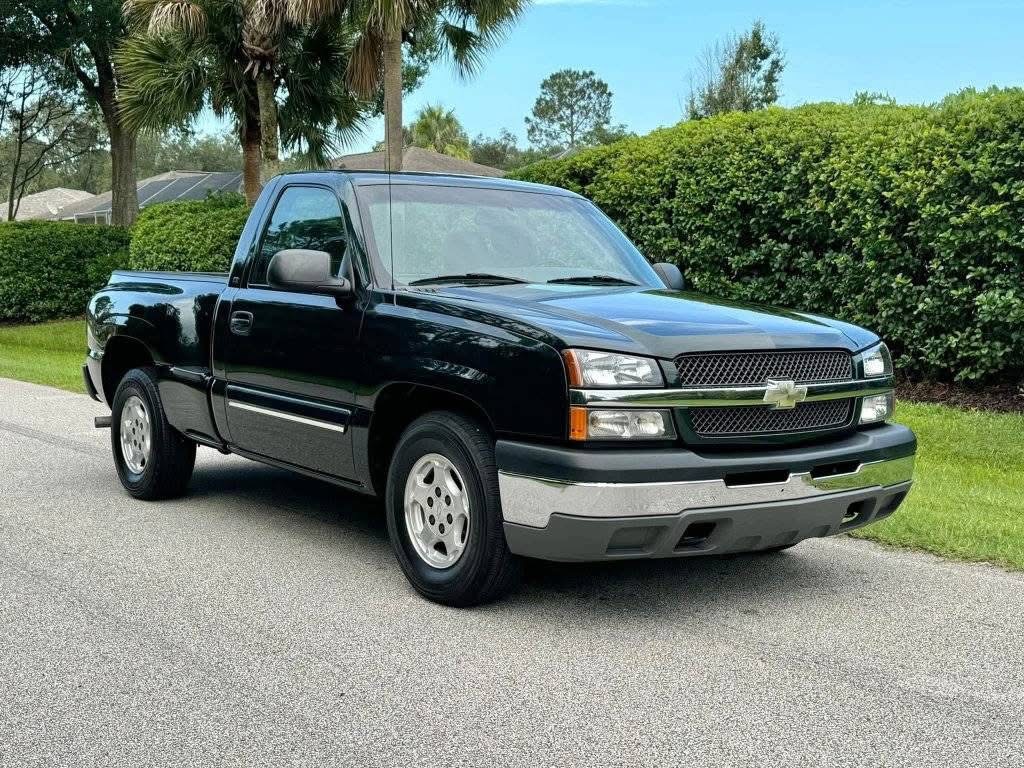 
								2003 Chevrolet Silverado 1500 full									