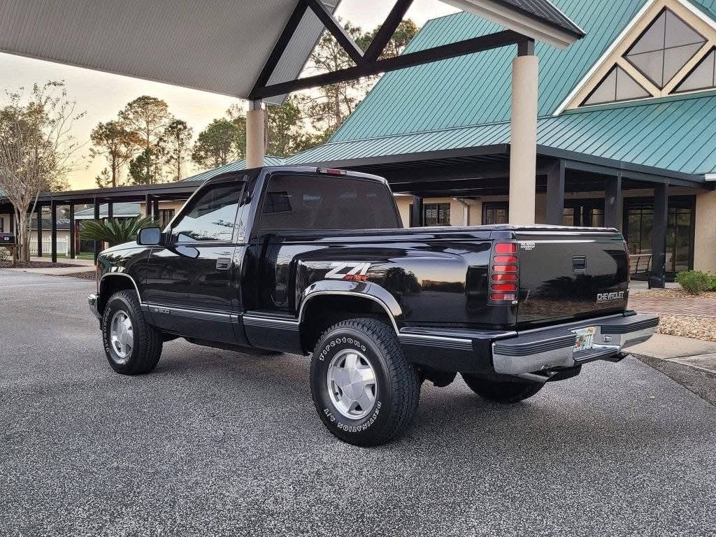 
								1998 Chevy Silverado Z71 full									