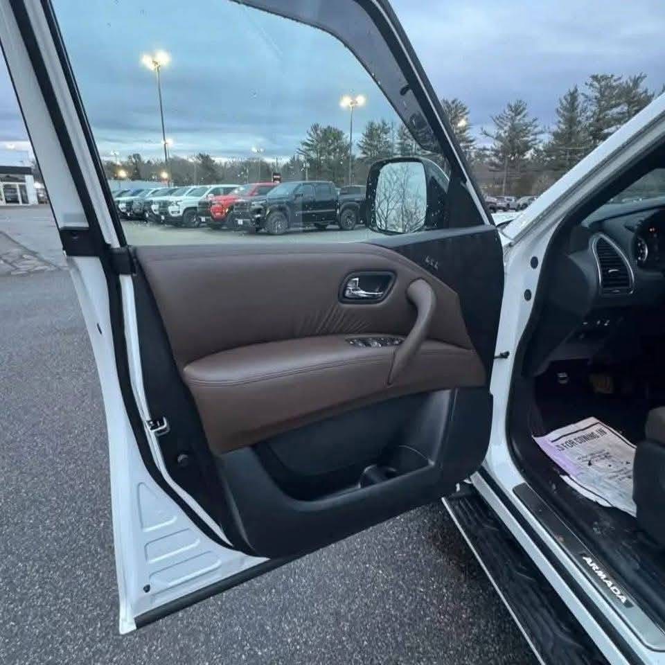 
								2024 Nissan Armada · Platinum full									