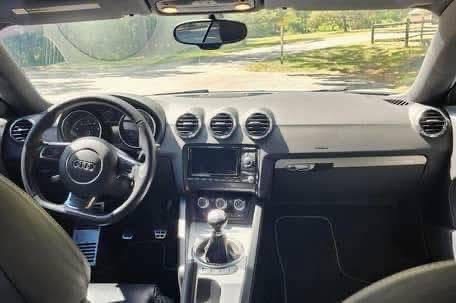 
								2012 Audi TT RS full									