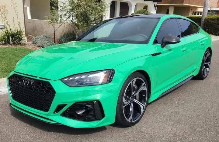 
								2022 Audi RS5 Sportback full									