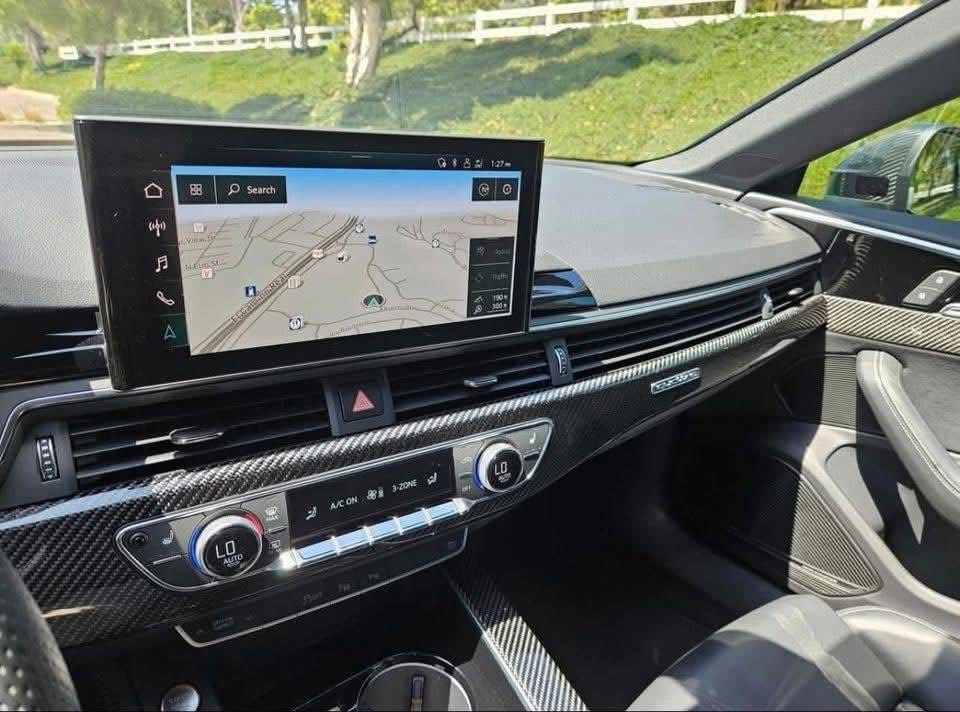 
								2022 Audi RS5 Sportback full									