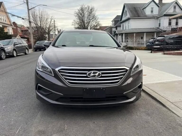 2016 Hyundai Sonata · SE Sedan 4D