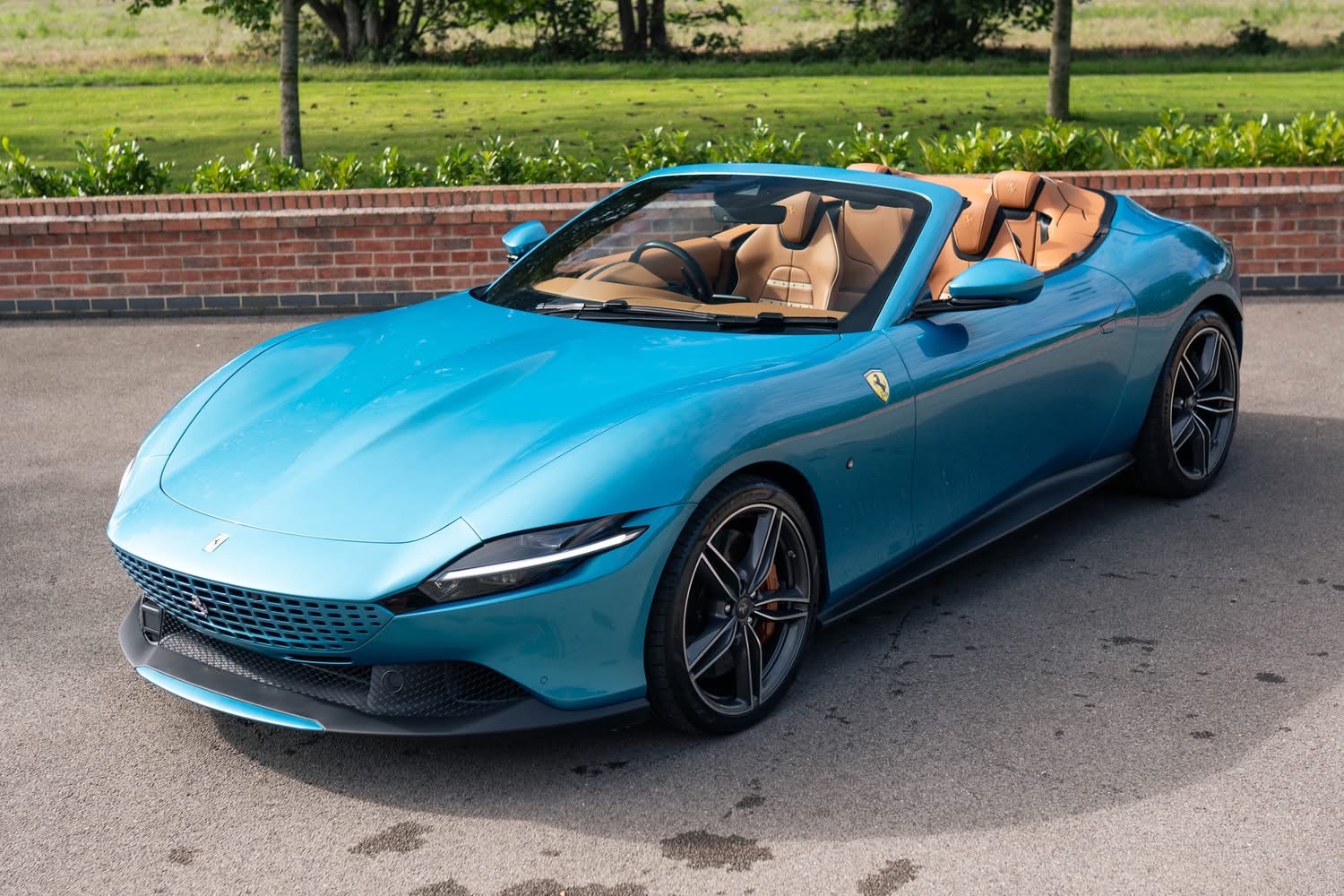 
								2024/73 Ferrari Roma Spider full									