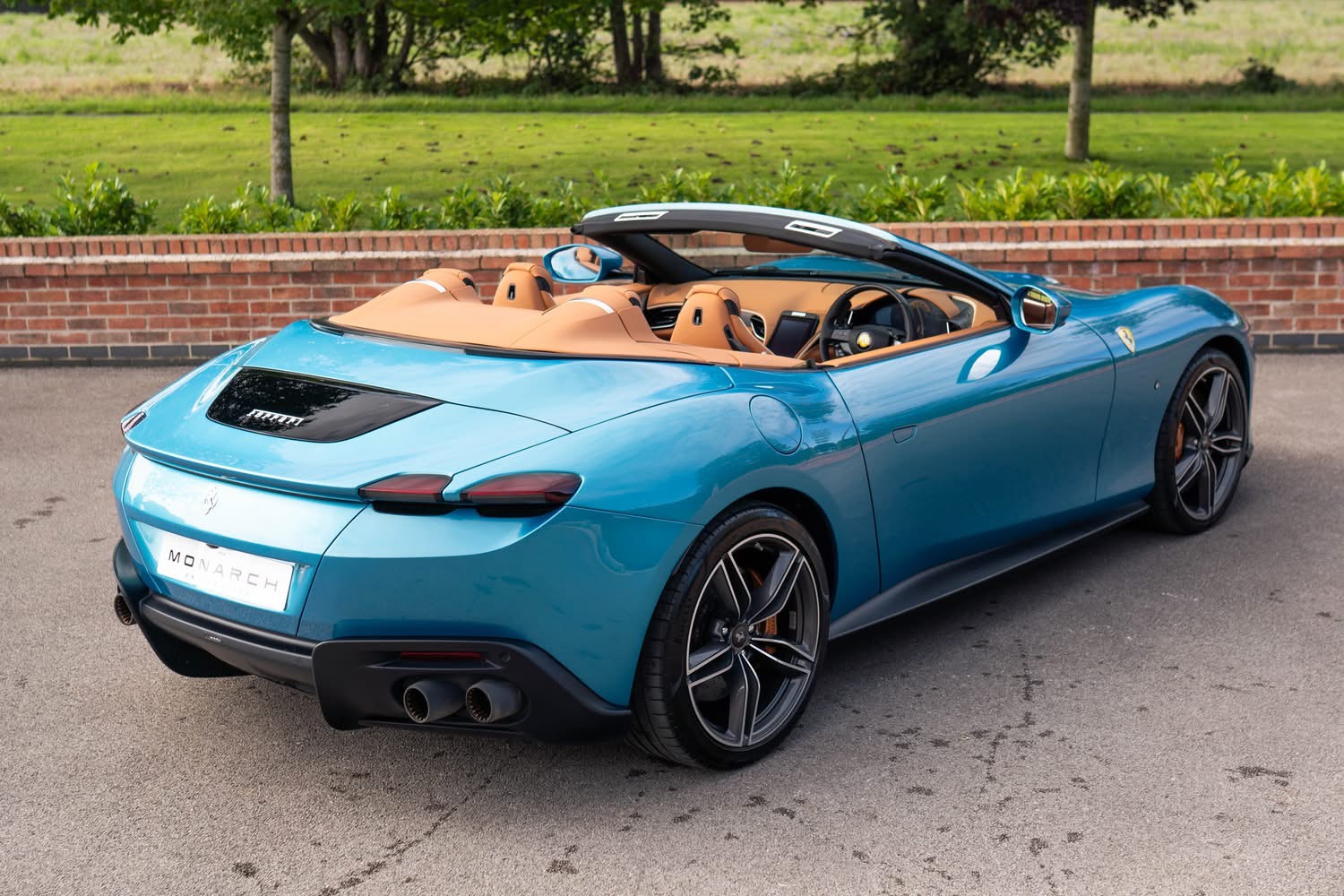 
								2024/73 Ferrari Roma Spider full									