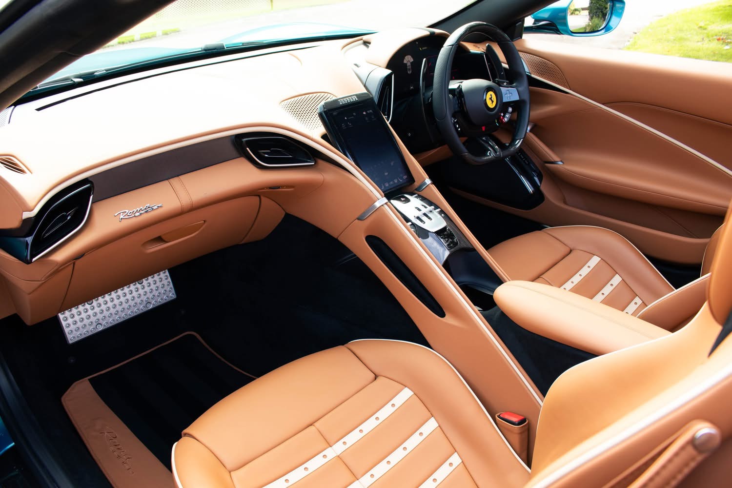 
								2024/73 Ferrari Roma Spider full									