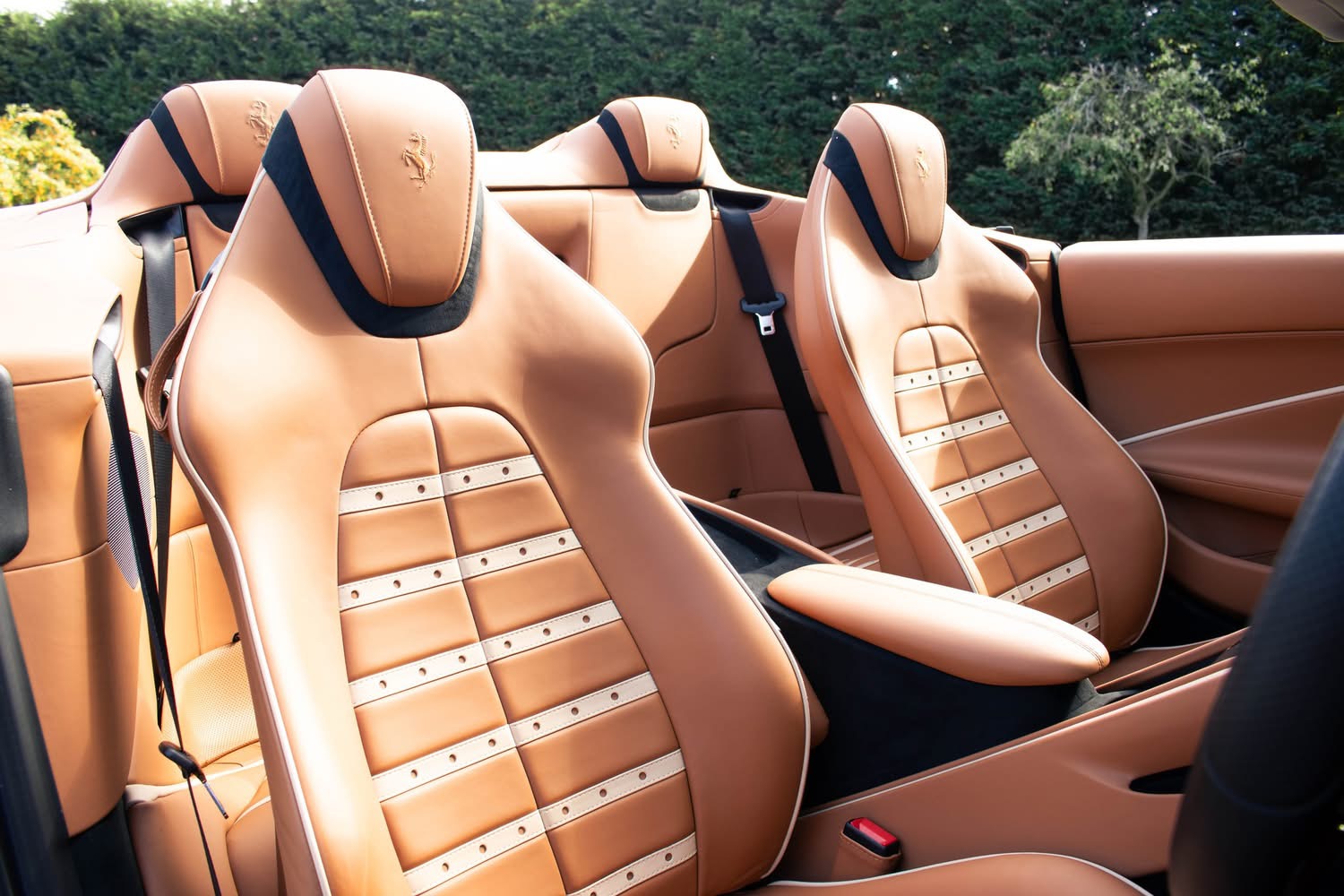 
								2024/73 Ferrari Roma Spider full									