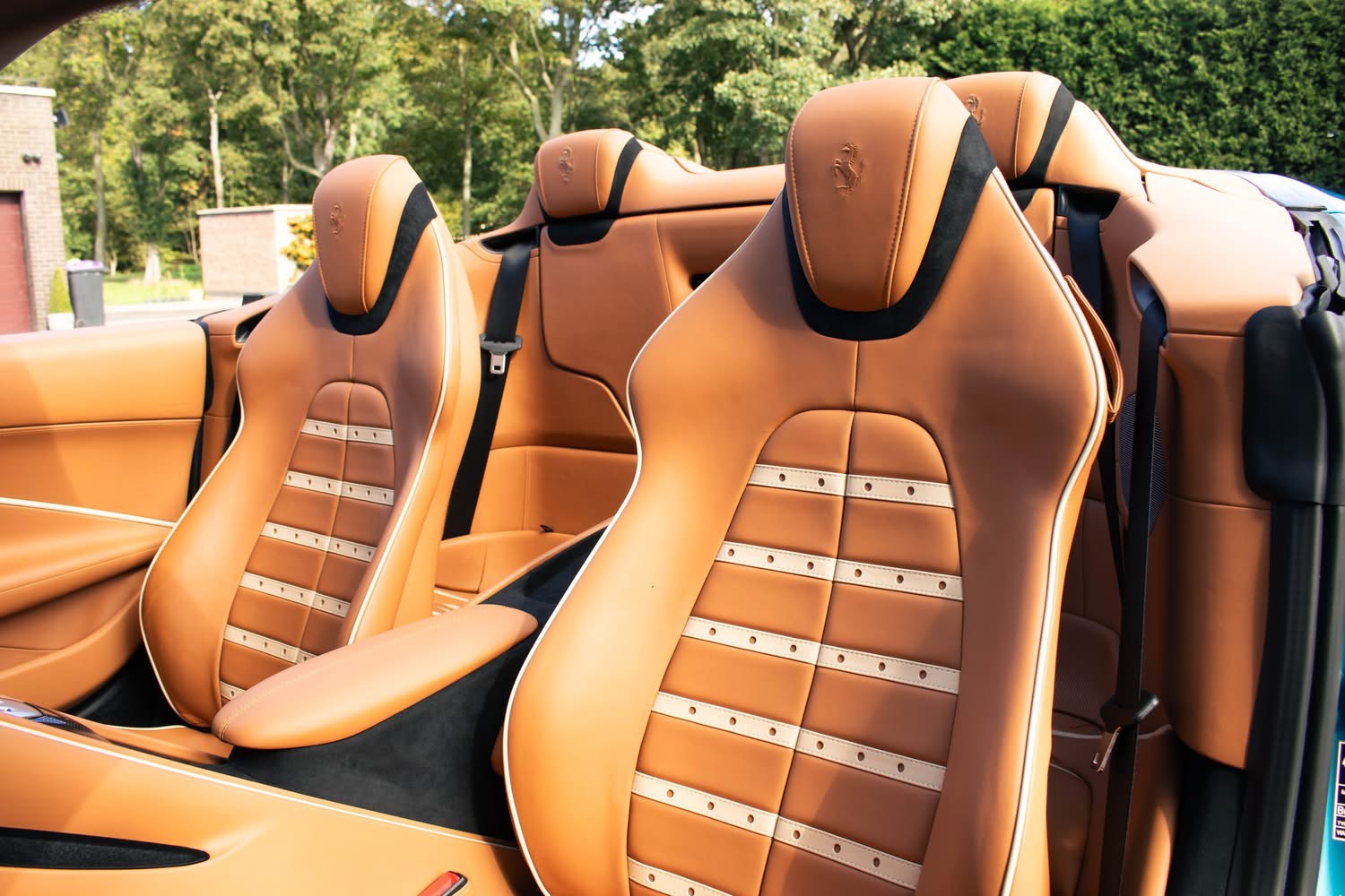 
								2024/73 Ferrari Roma Spider full									