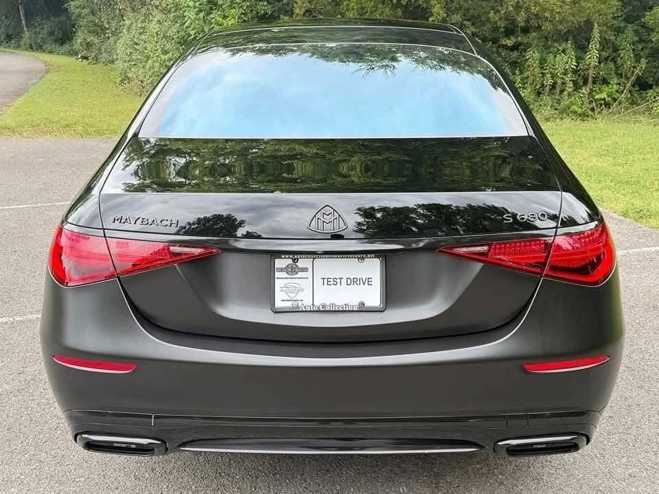 
								2023 Mercedes Benz S560 full									