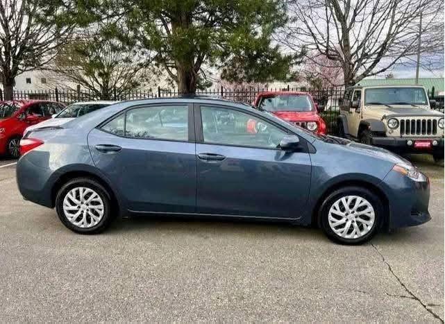 
								2015 Toyota Corolla full									