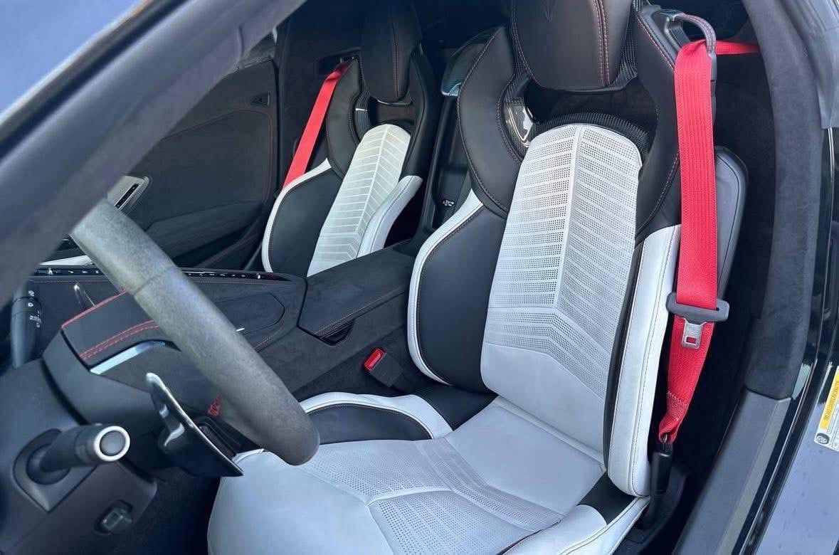 
								2023 Chevrolet Corvette Coupe full									