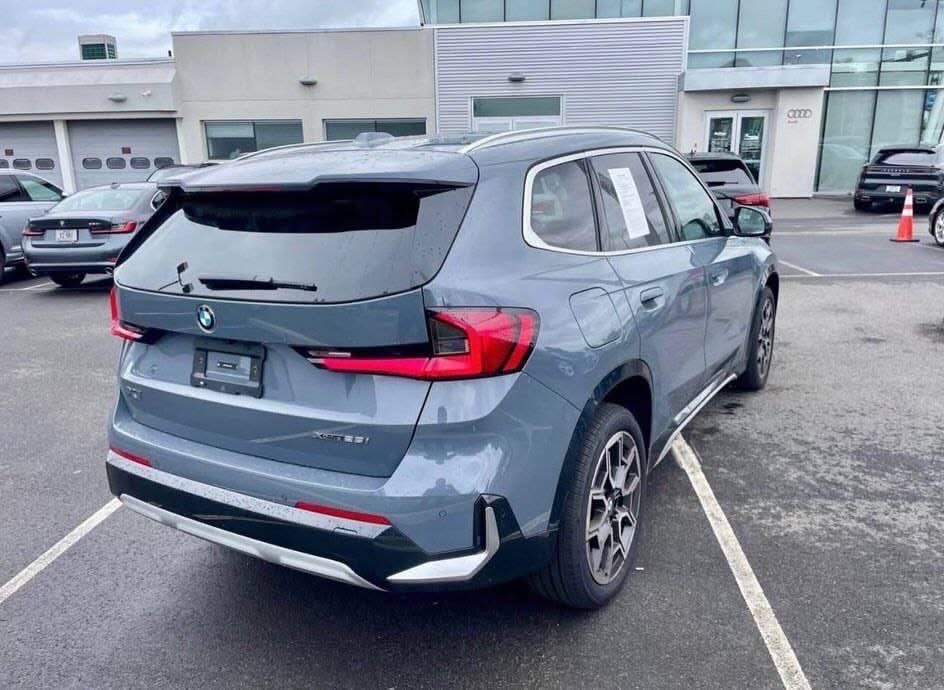 
								2025 BMW X1 • xDrive28i Sport full									