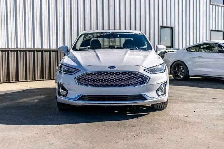 
								2019 Ford Fusion Titanium AWD full									