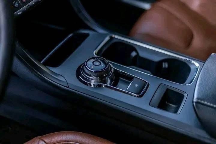 
								2019 Ford Fusion Titanium AWD full									