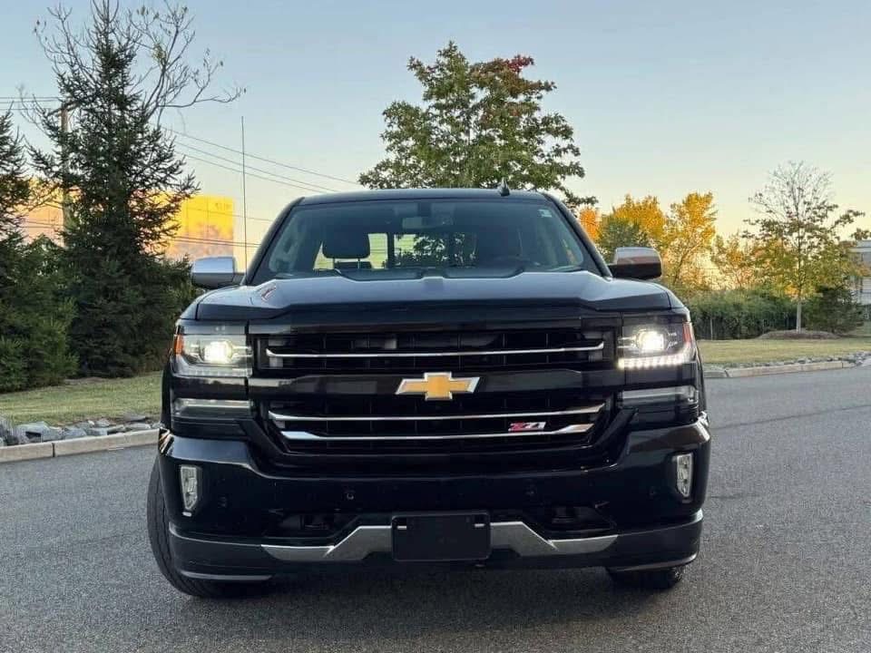 
								2017 Chevrolet Silverado 1500 LTZ Z71 Double Cab 4WD full									