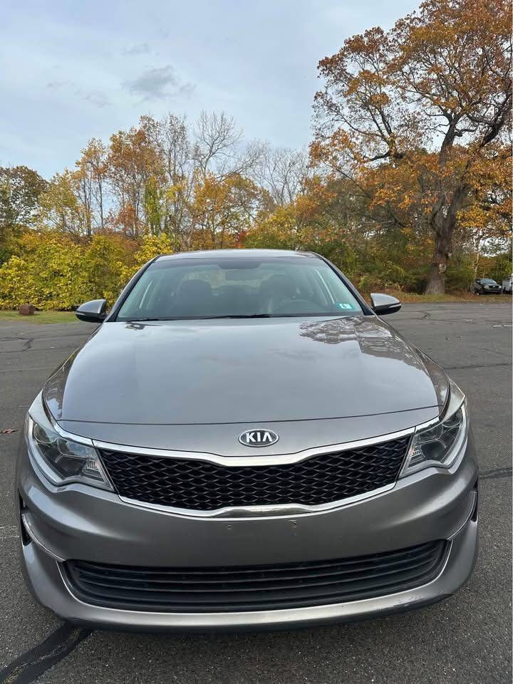 
								2019 Kia Optima full									