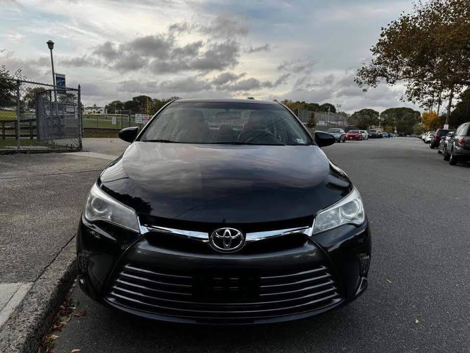 
								2015 Toyota Camry XLE full									